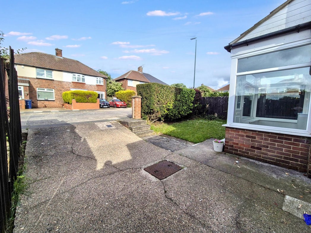 Property image 23 of 28