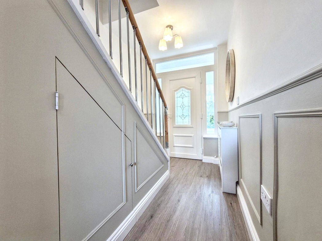 Property image 7 of 28