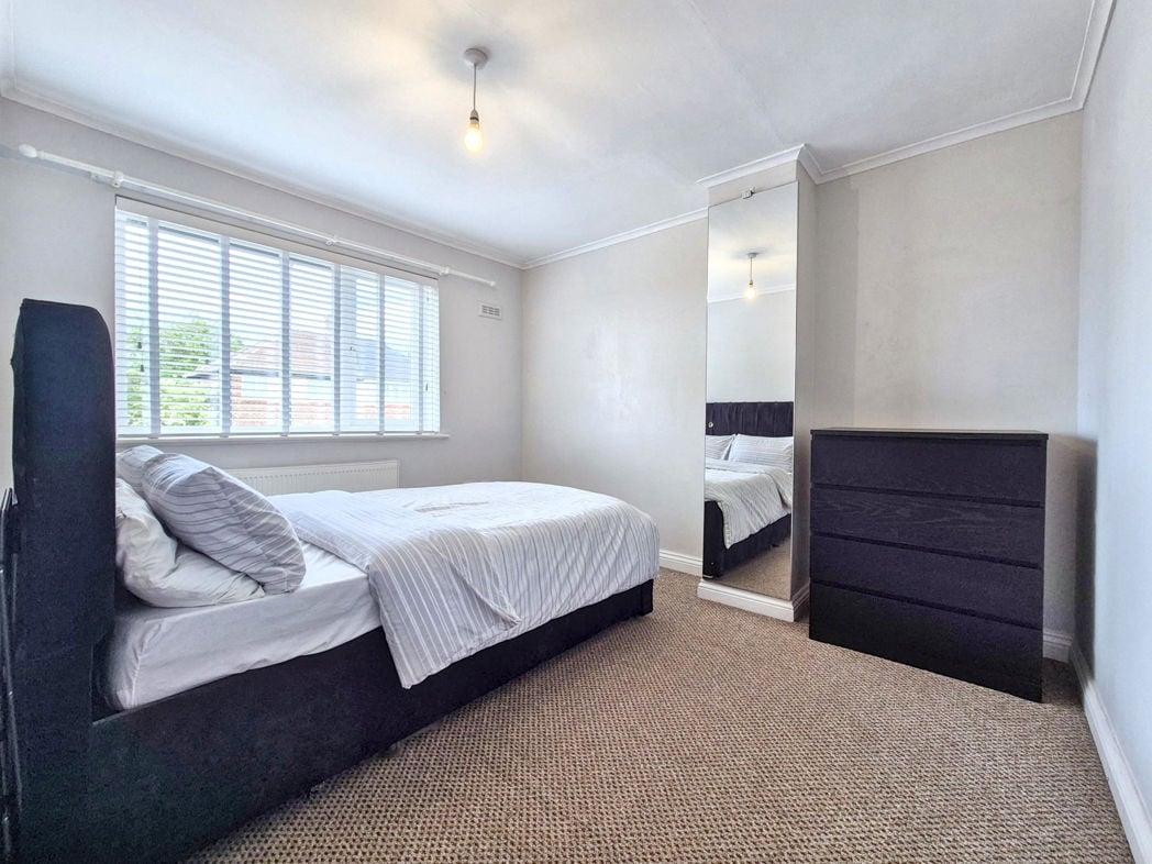Property image 17 of 28
