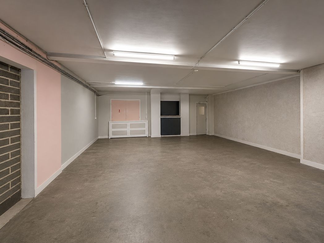 Property image 3 of 4
