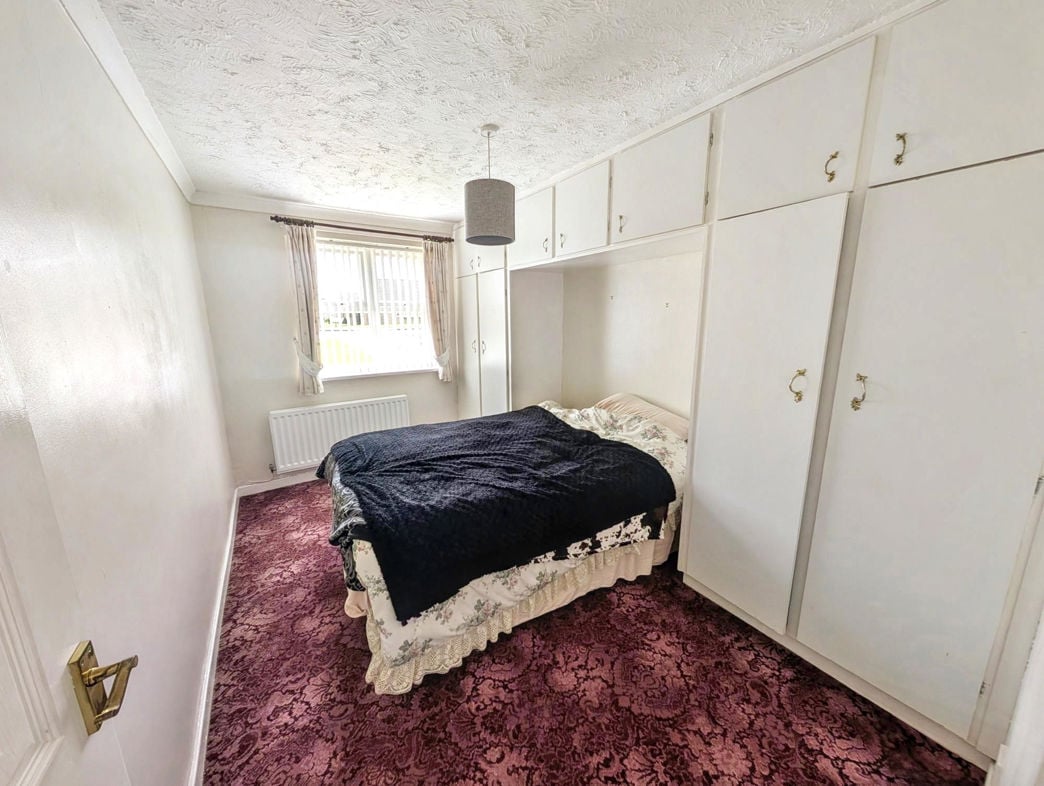 Property image 8 of 15