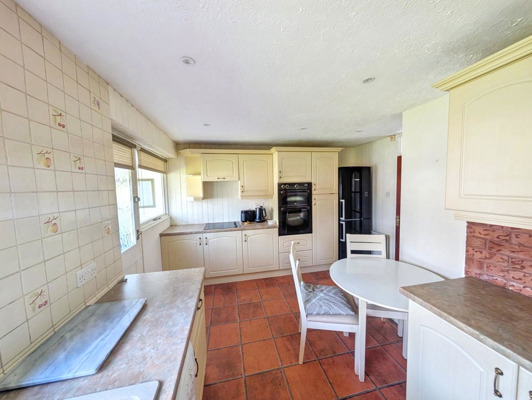 Property image 6 of 15