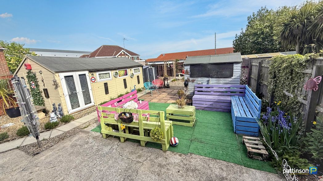 Property image 35 of 42