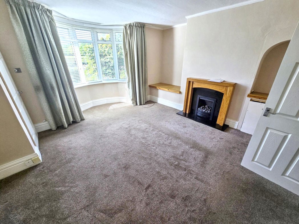 Property image 2 of 14