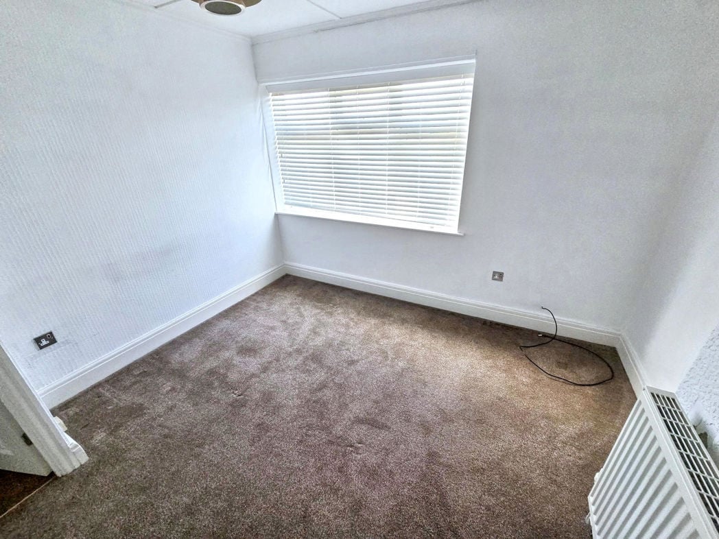 Property image 6 of 14