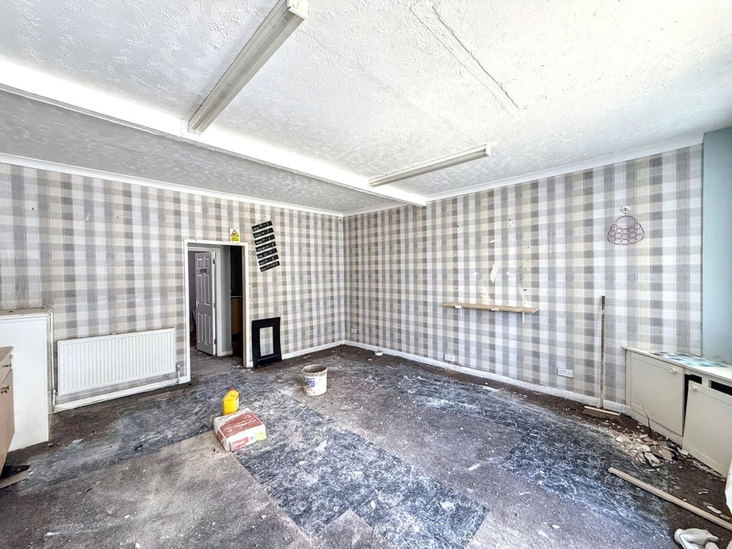 Property image 2 of 14
