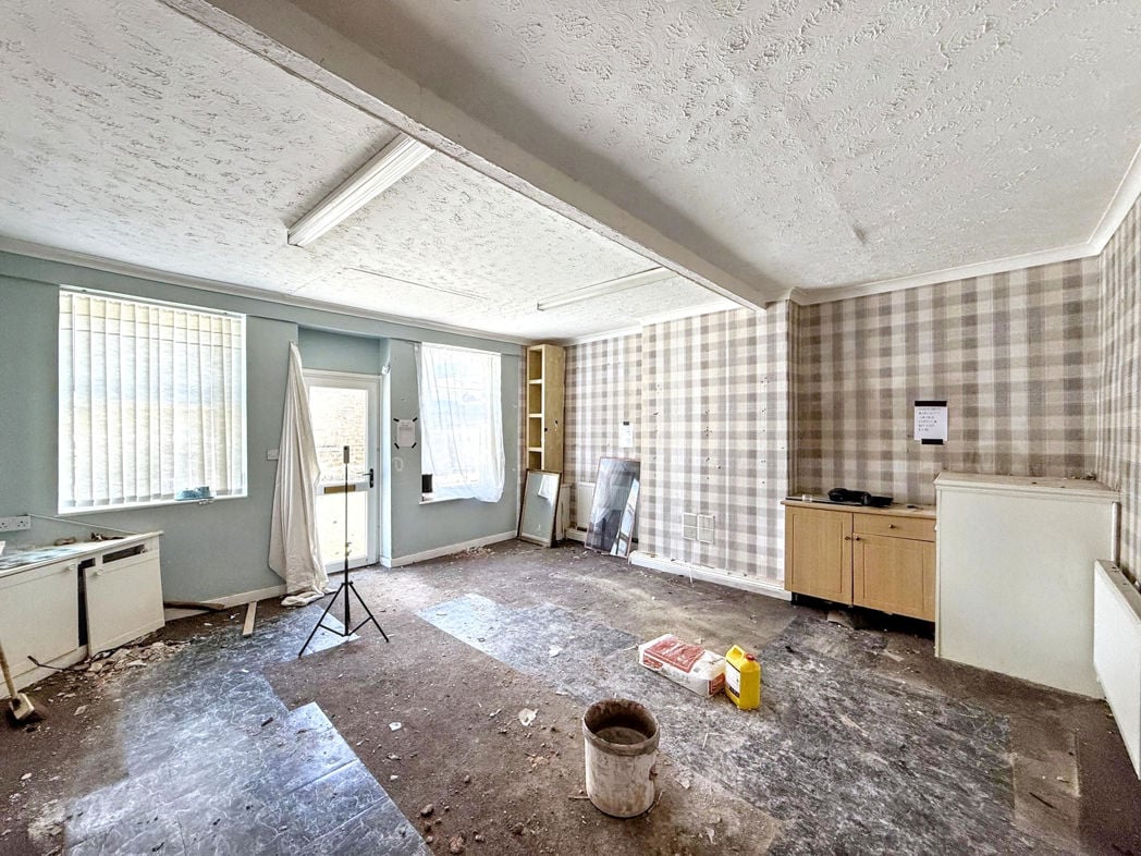 Property image 3 of 14