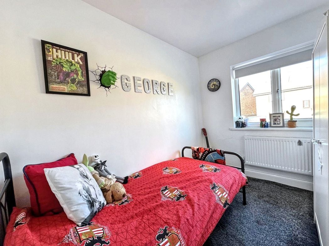 Property image 26 of 32