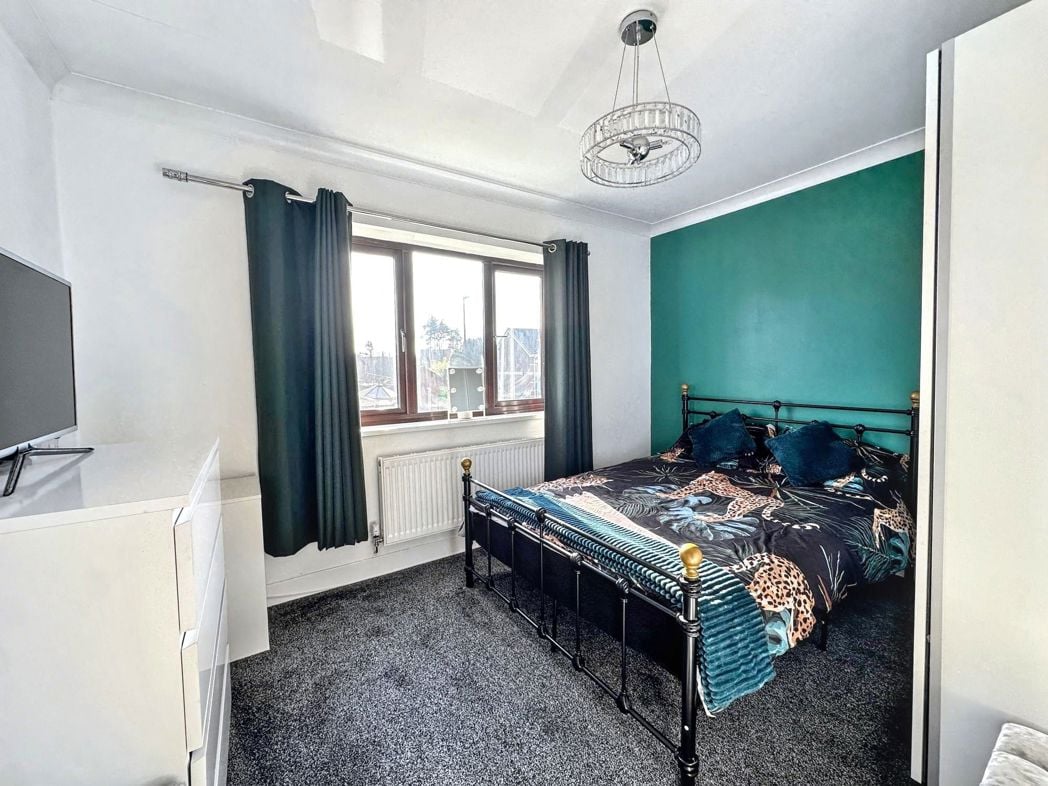 Property image 24 of 32