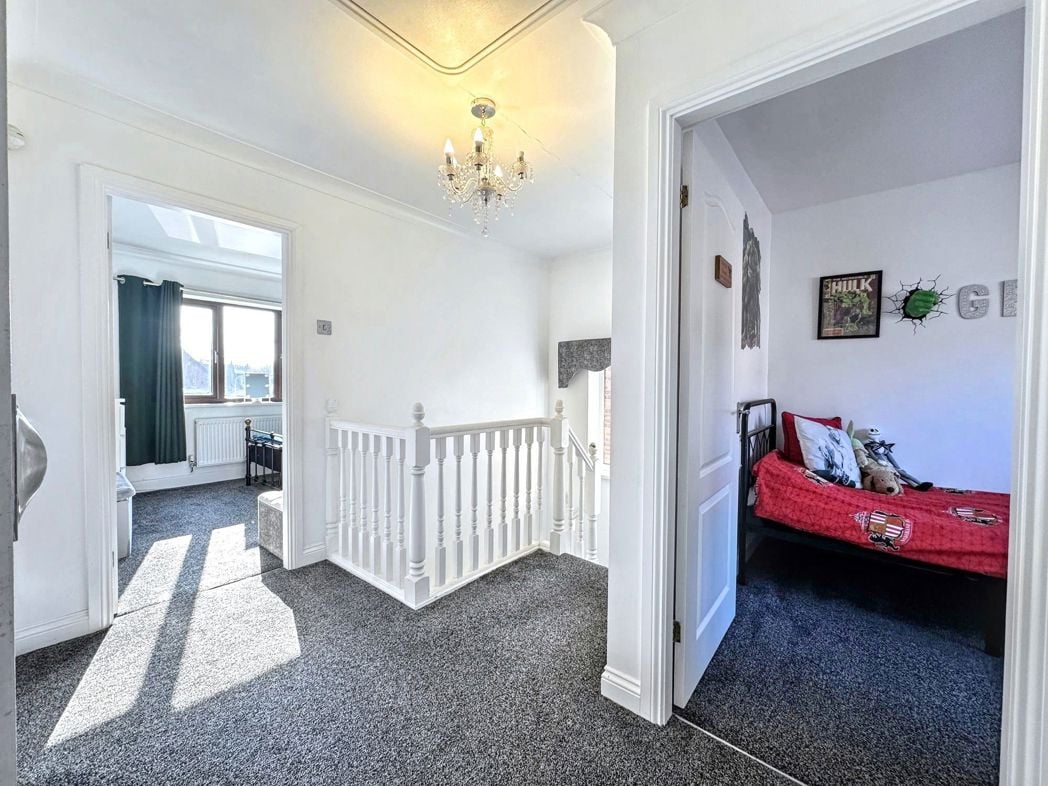 Property image 19 of 32