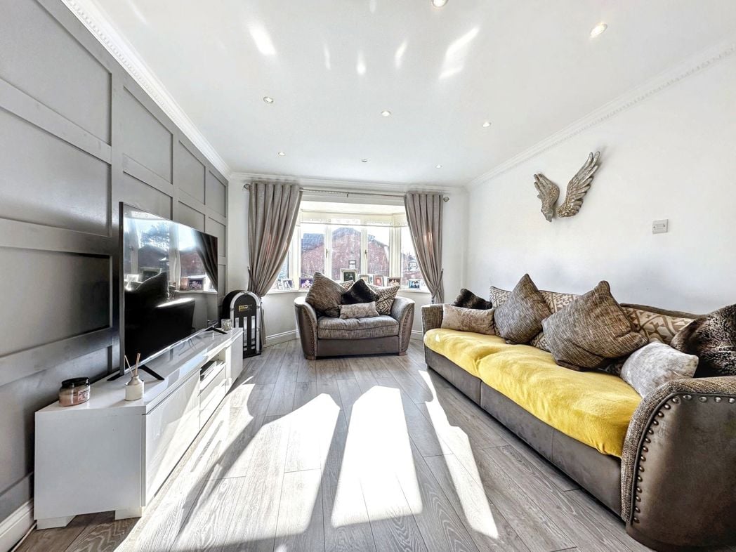 Property image 6 of 32