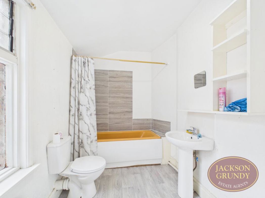 Property image 3 of 15