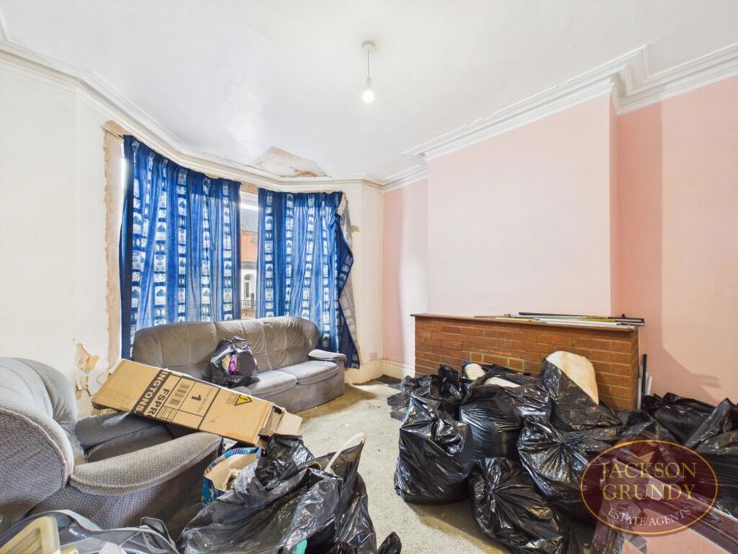 Property image 8 of 15