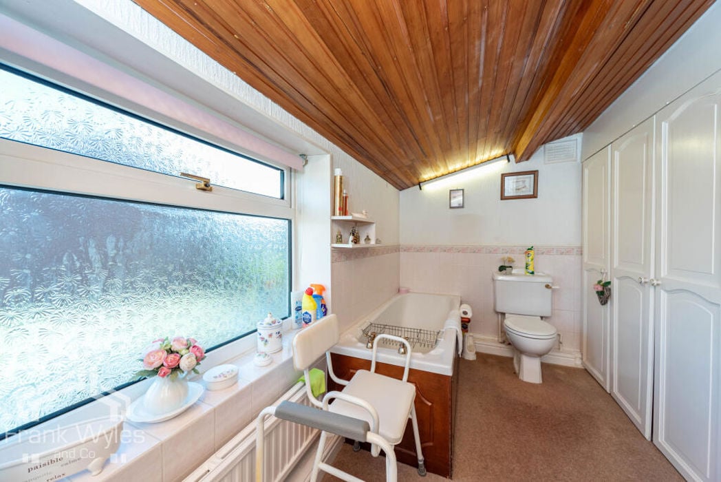 Property image 10 of 13