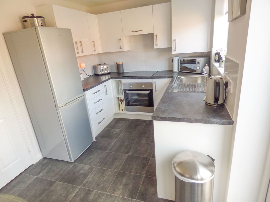 Property image 4 of 13