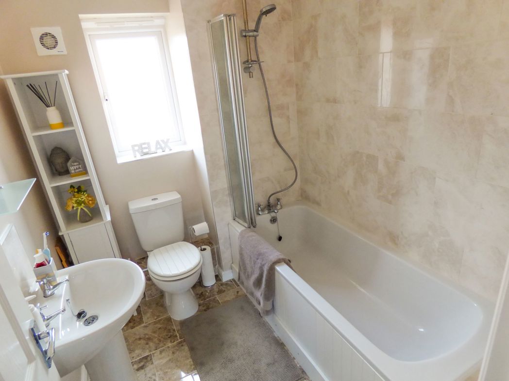 Property image 10 of 13