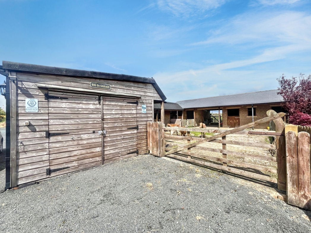 Property image 7 of 24