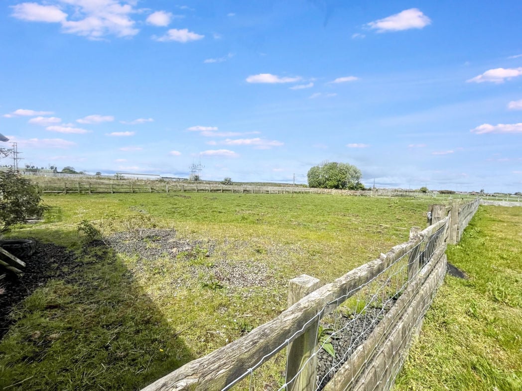 Property image 5 of 24