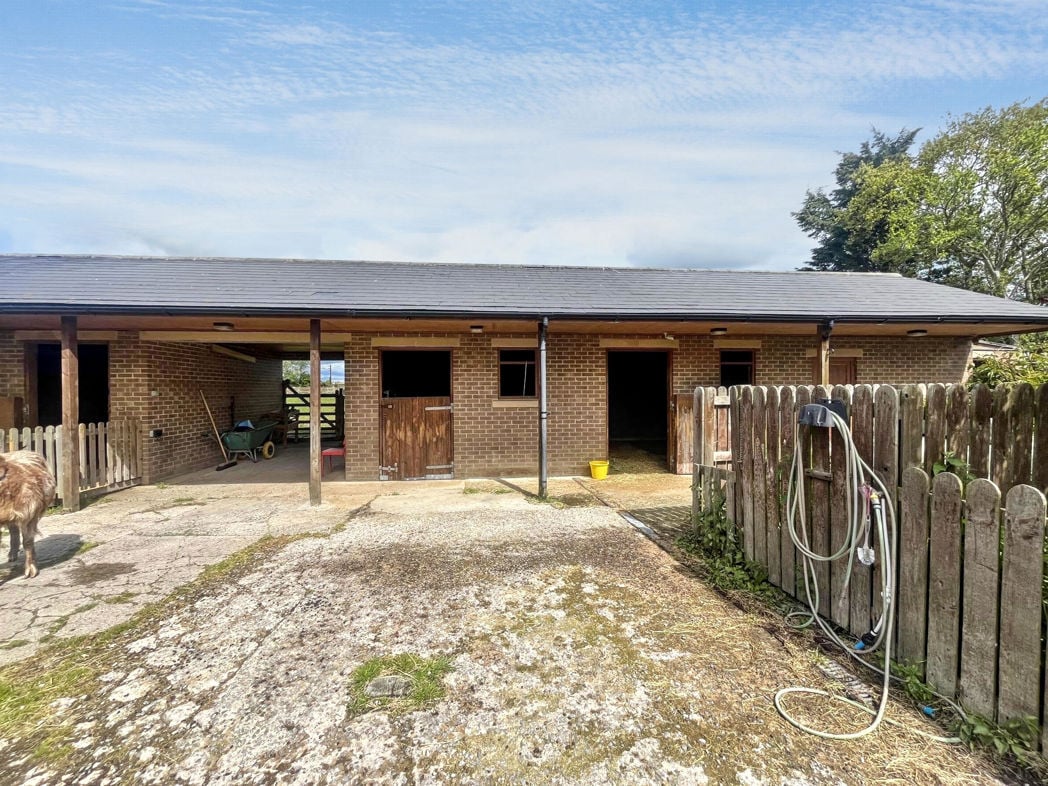 Property image 3 of 24