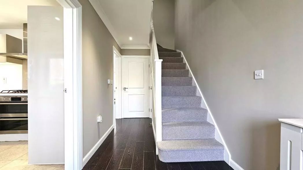 Property image 9 of 24