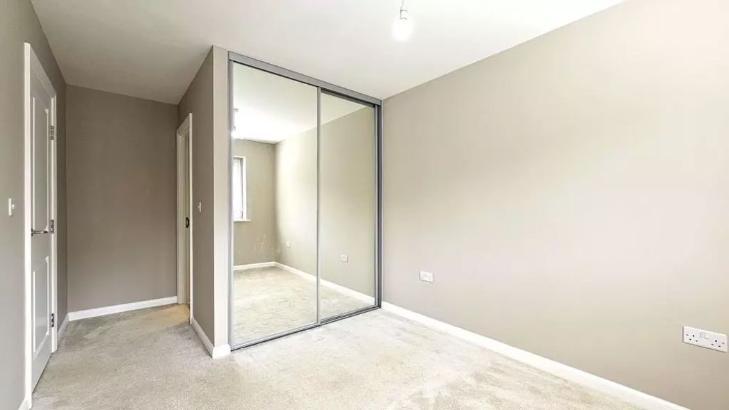 Property image 16 of 24