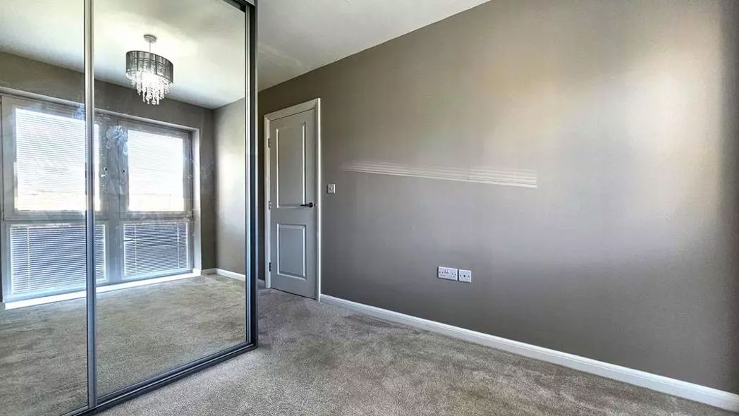 Property image 23 of 24