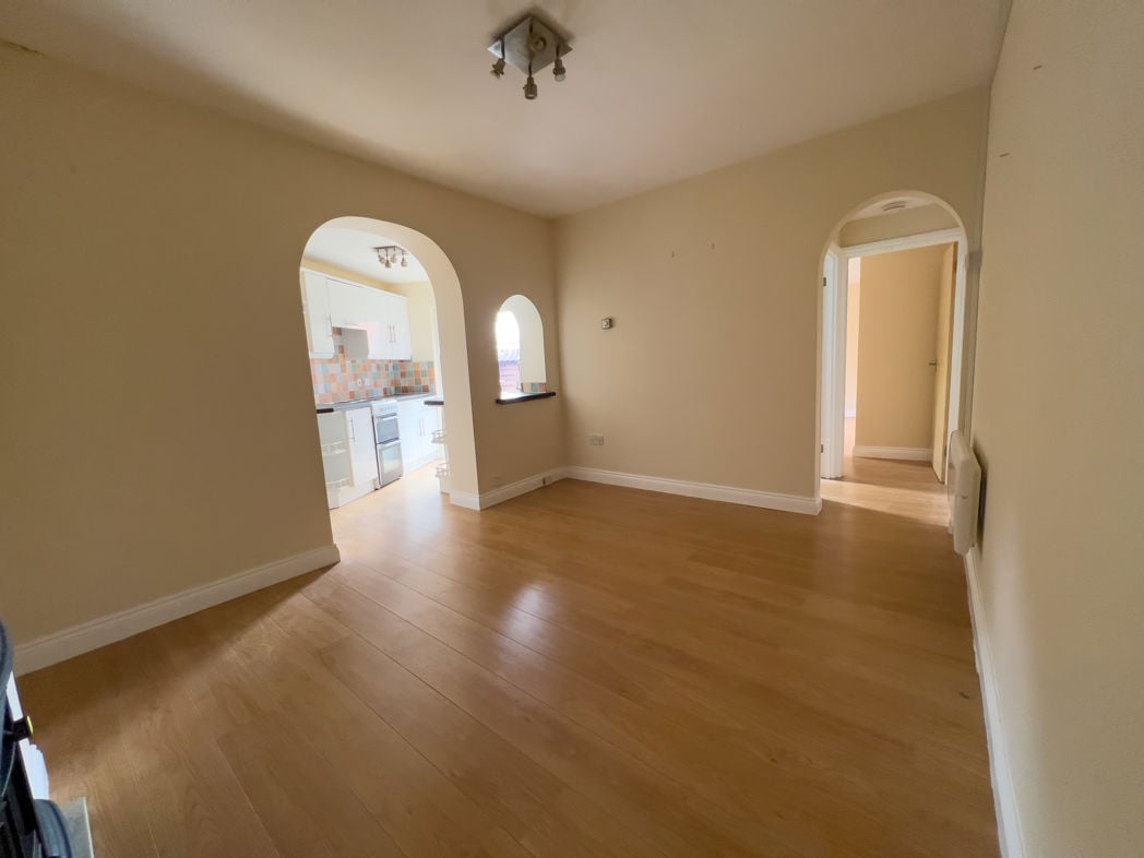 Property image 3 of 23