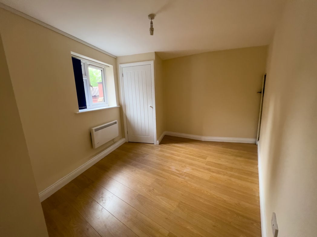 Property image 11 of 23