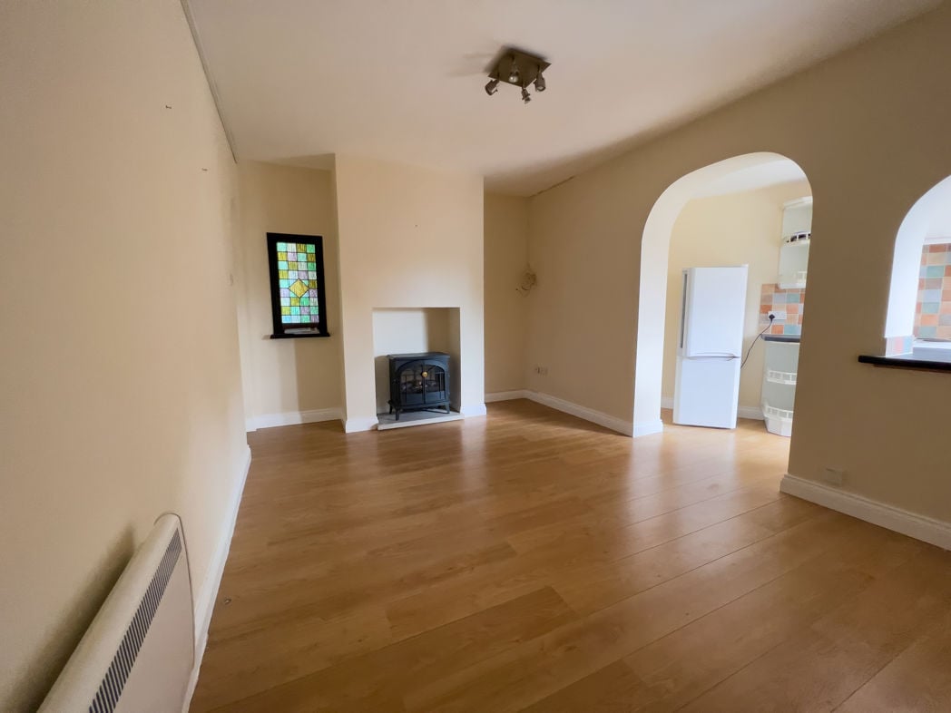 Property image 12 of 23