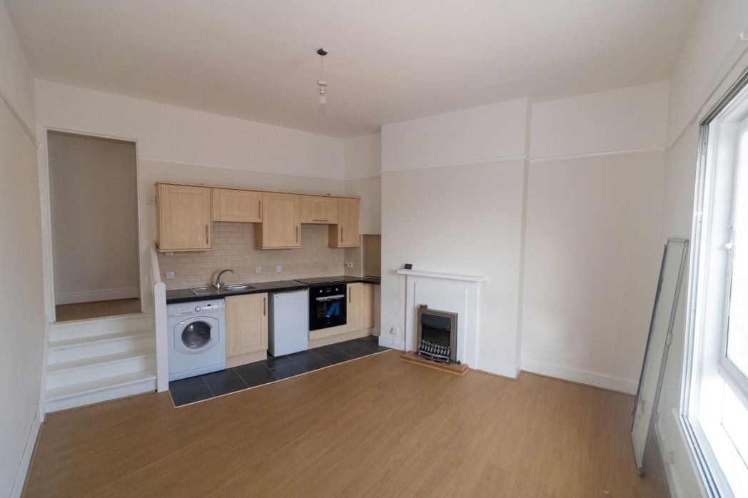 Property image 21 of 23