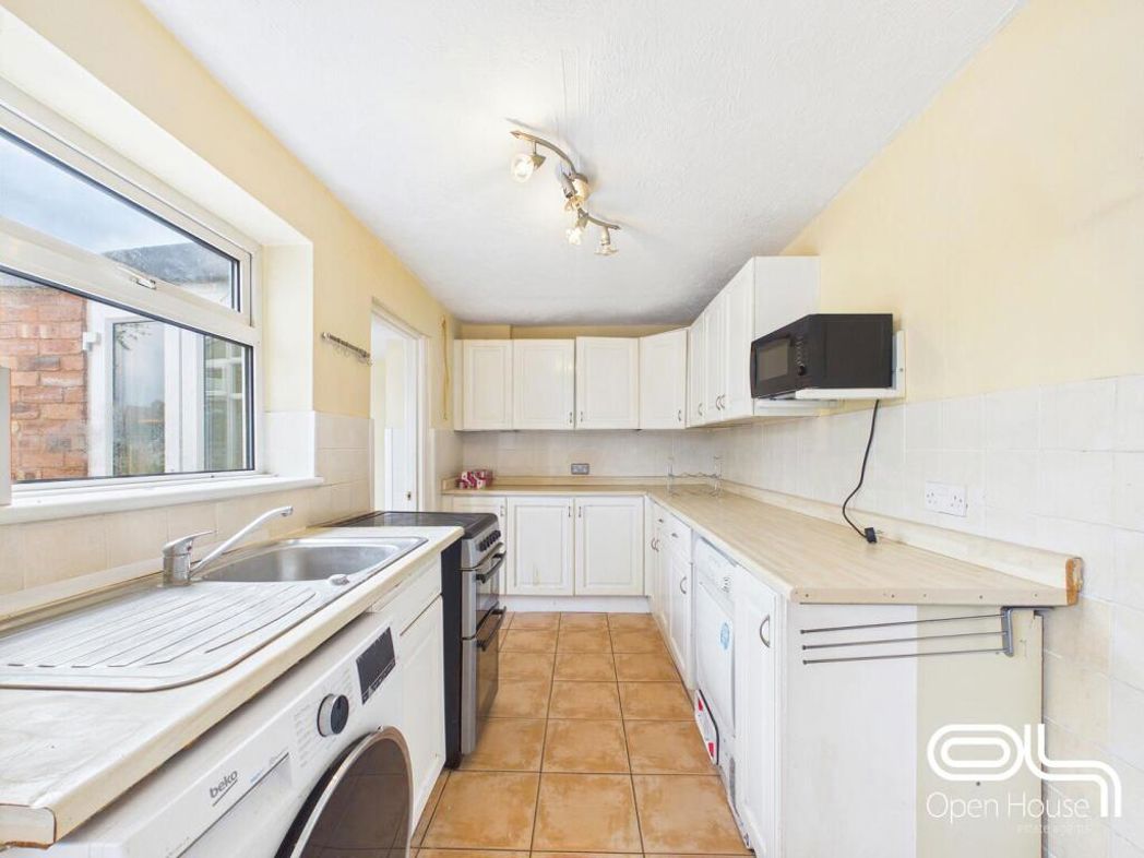 Property image 3 of 12