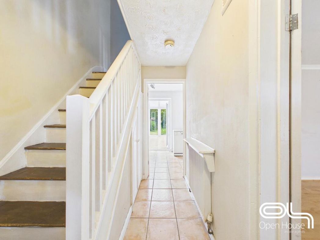 Property image 7 of 12