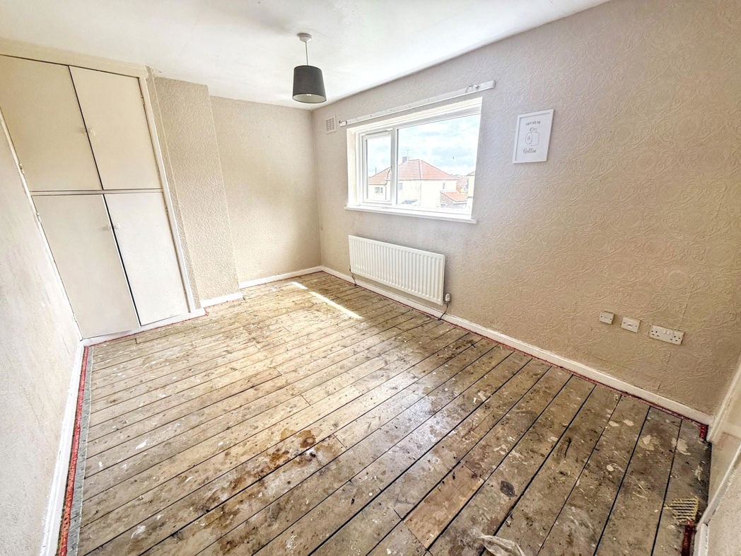 Property image 5 of 8