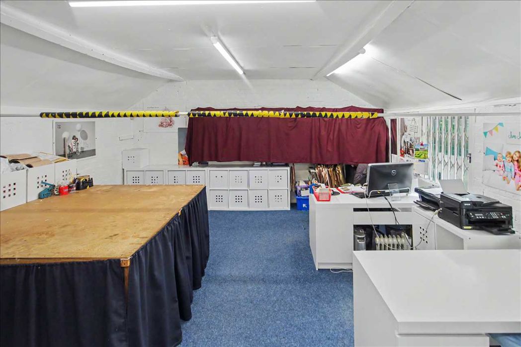 Property image 16 of 18