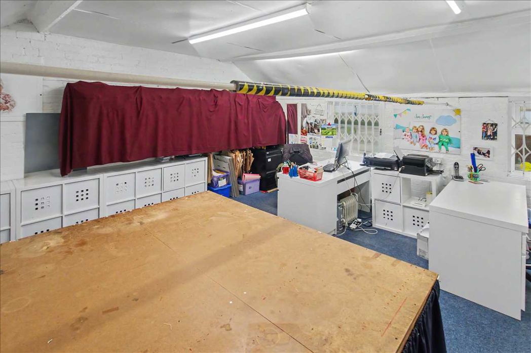 Property image 17 of 18