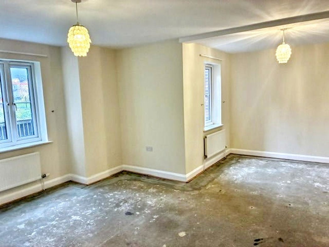 Property image 7 of 12