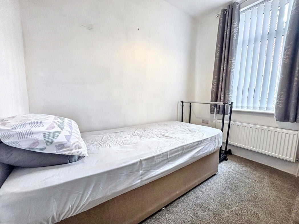 Property image 6 of 7