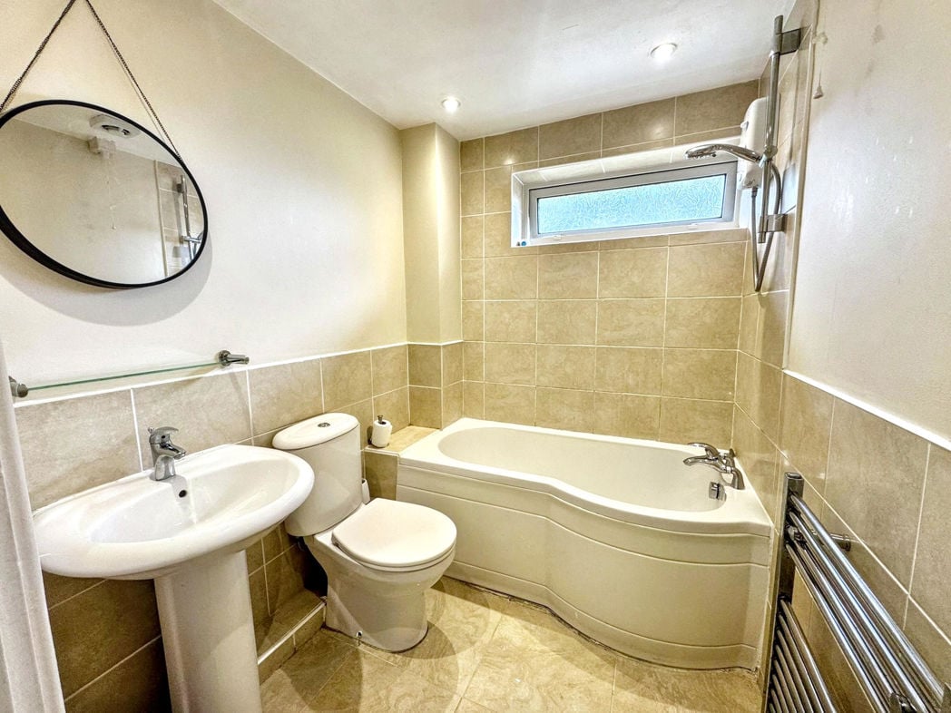 Property image 4 of 7