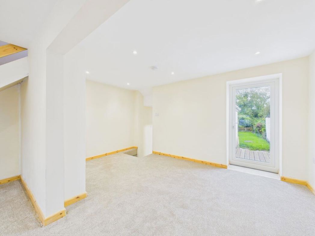 Property image 5 of 15