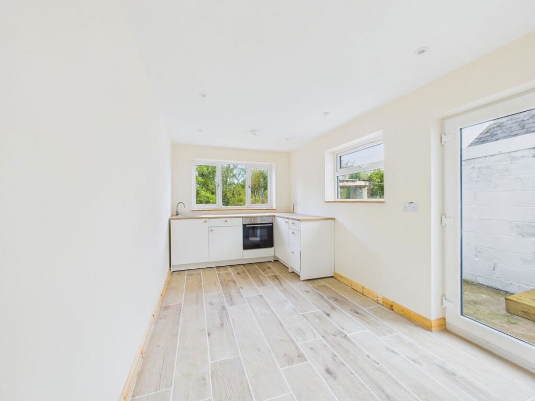 Property image 10 of 15
