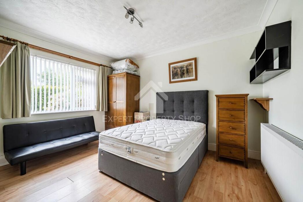 Property image 5 of 8