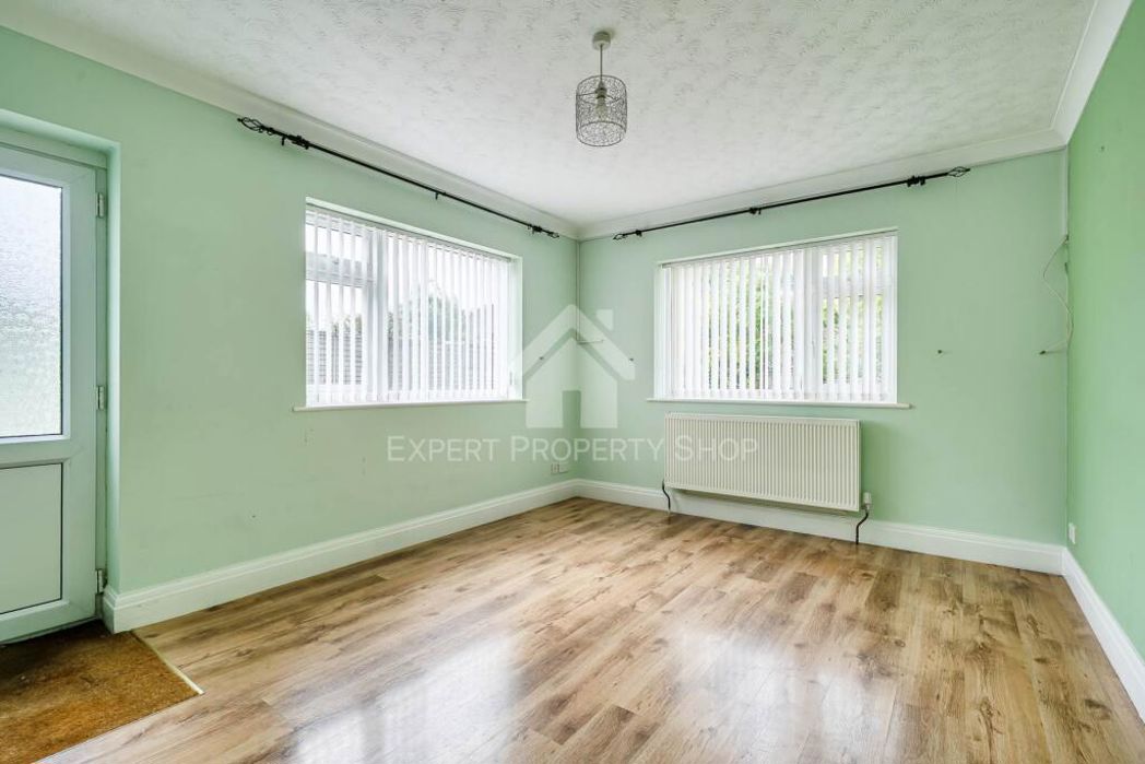 Property image 3 of 8
