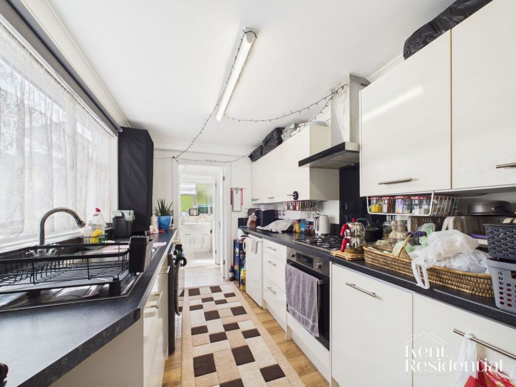 Property image 2 of 11