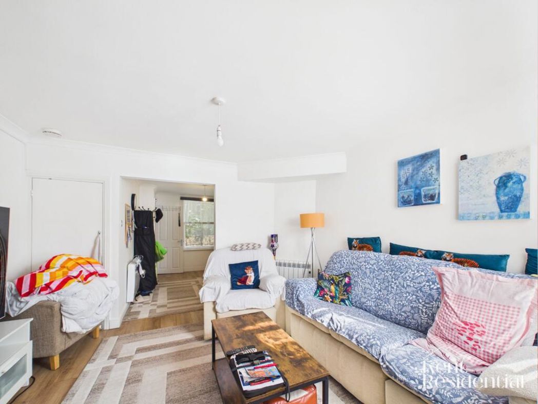 Property image 6 of 11
