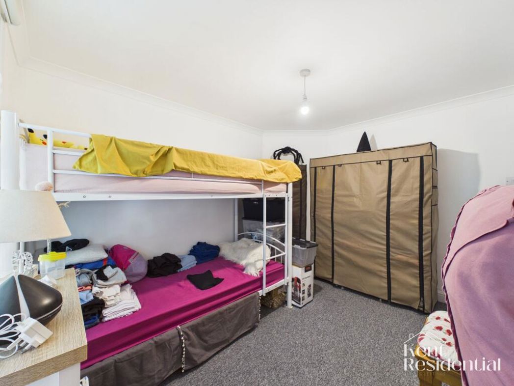 Property image 8 of 11