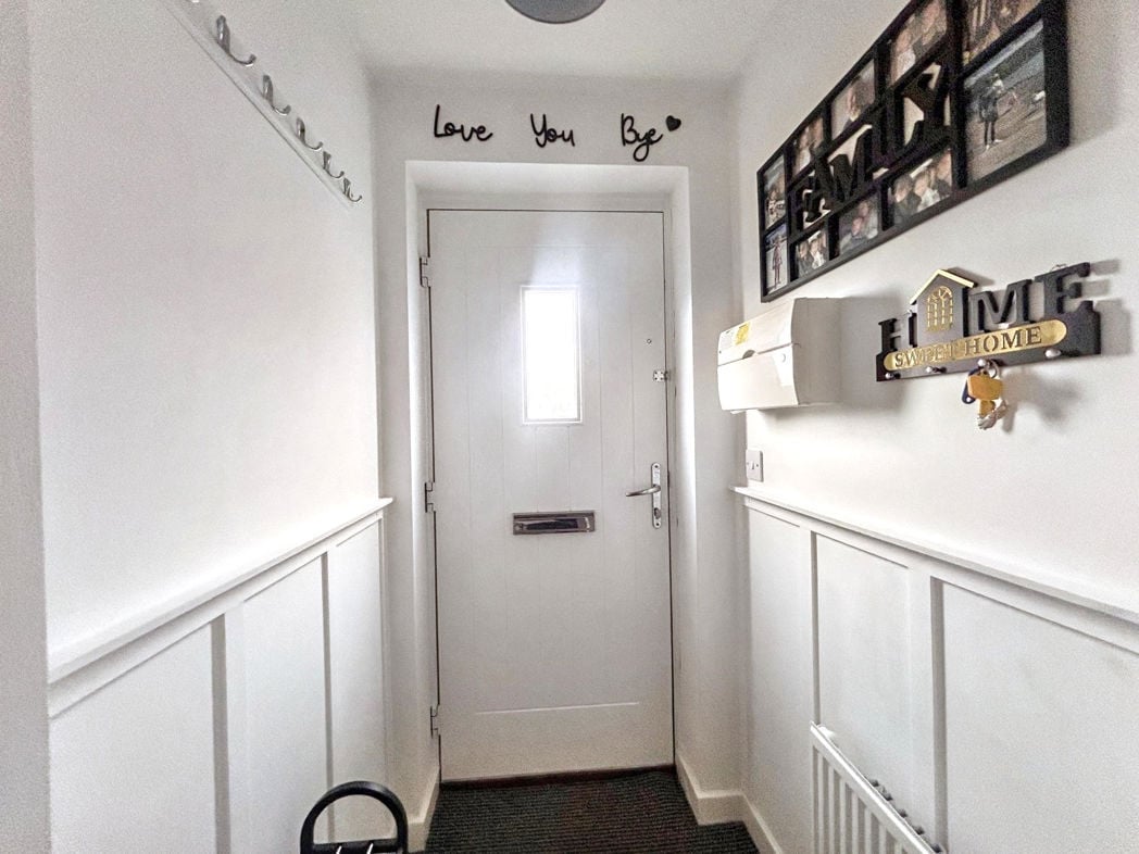 Property image 7 of 19