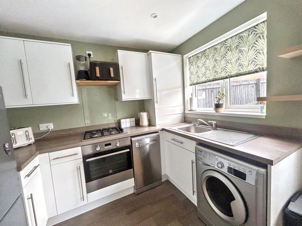 Property image 5 of 19