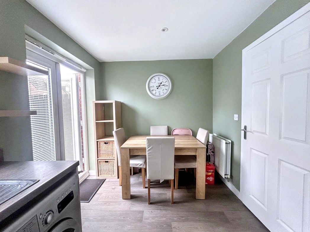 Property image 4 of 19