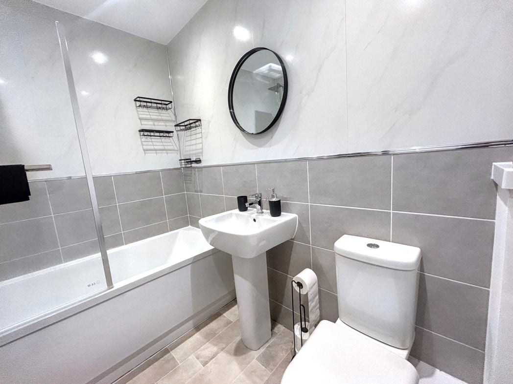 Property image 12 of 19