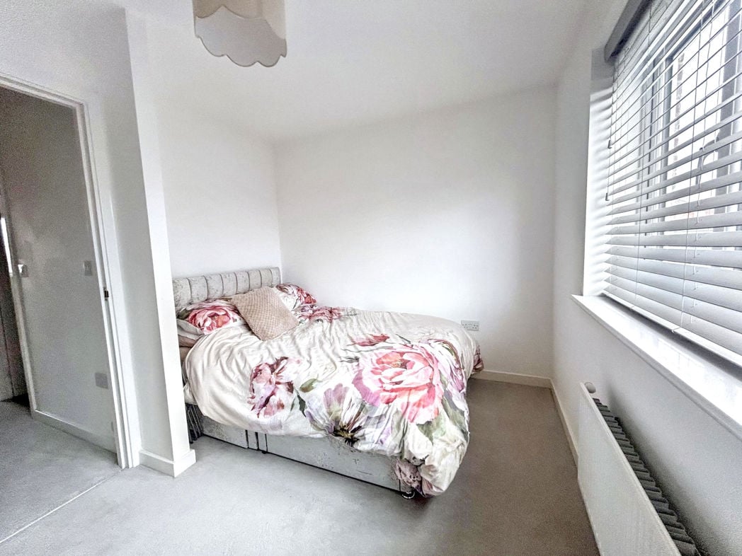 Property image 13 of 19